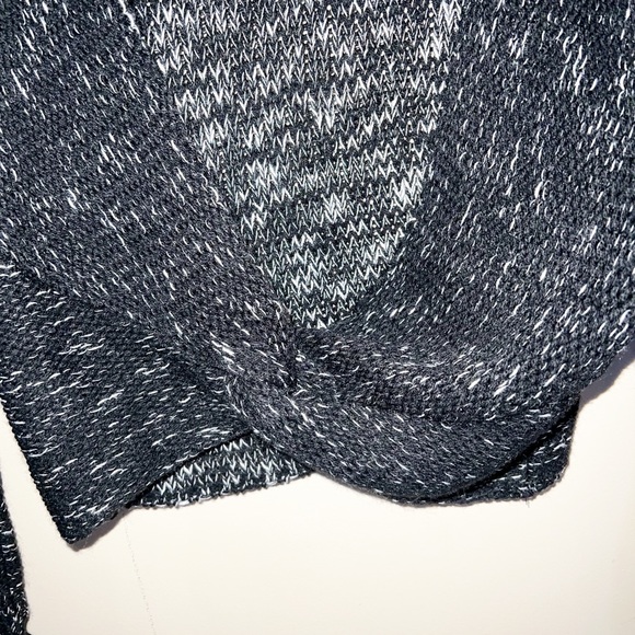 NWT Abound Black Twist Front Knit Faux Wrap 90s Y2K Open Front V Neck Sweater XS - Picture 4 of 9